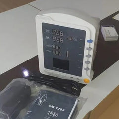 3 Para NIBP Pulse Oximeter SPO2, Temperature, PR with LED Display